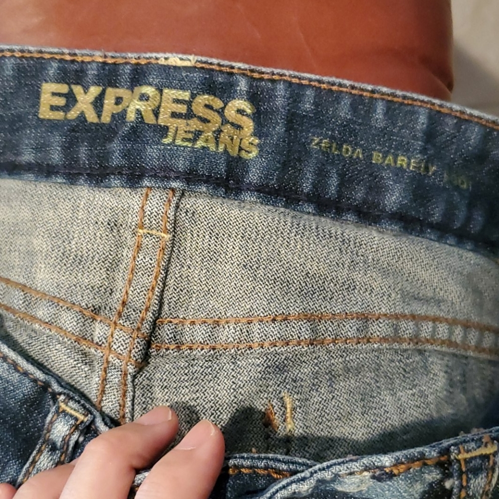 Jeans - Picture 3 of 4